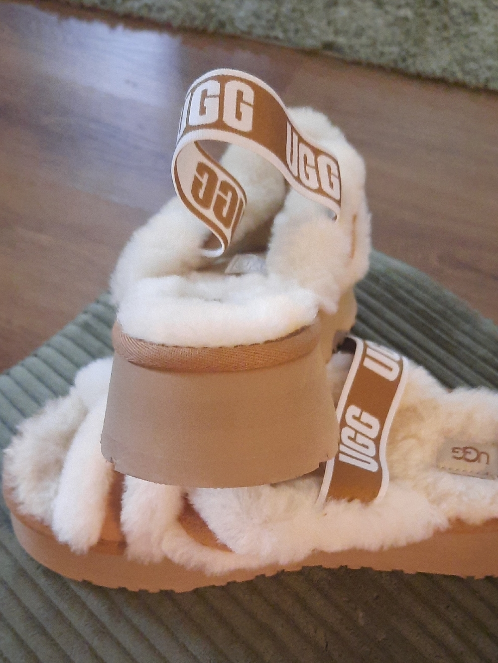 UGG Cream Shearling Platform Slides with Chestnut Straps - Picture 4 of 6